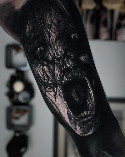 Sandry Riffard tattoo 046