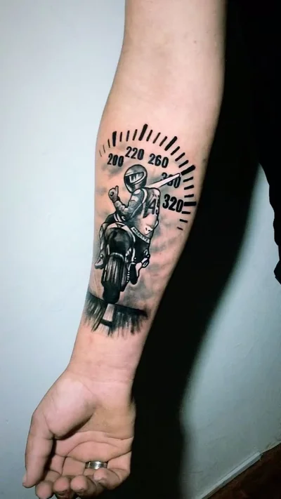 Santiago Medina tattoo 043