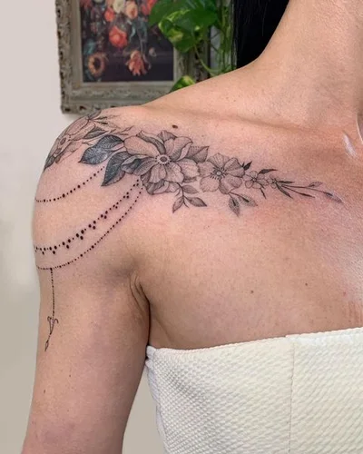 Sara Apone tattoo 029