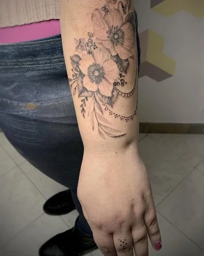 Sara Apone tattoo 030