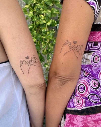 Sara Apone tattoo 036