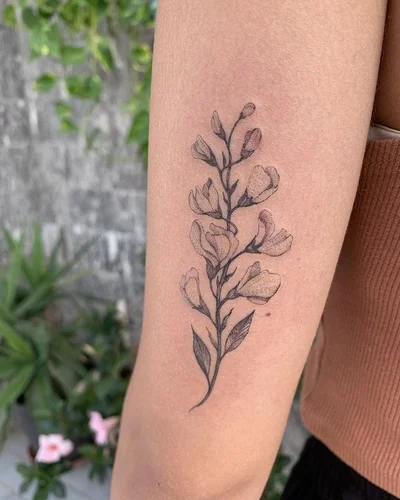 Sara Apone tattoo 043