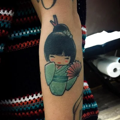 Sara Rossi tattoo 019