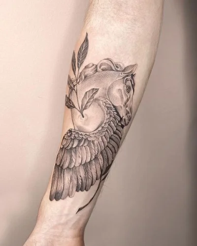 Sara Rossi tattoo 027