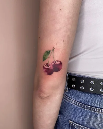 Sara Rossi tattoo 040