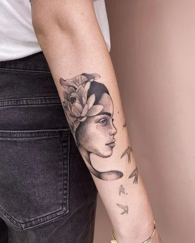 Sara Rossi tattoo 049