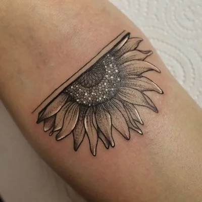 Sara Scribbles tattoo 033