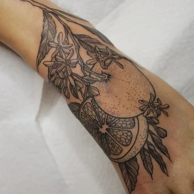 Sara Scribbles tattoo 039