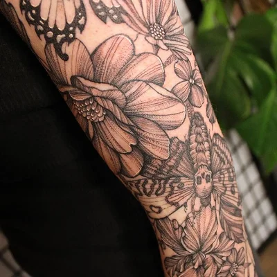 Sara Scribbles tattoo 044