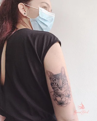 Sara Raquel tattoo 008