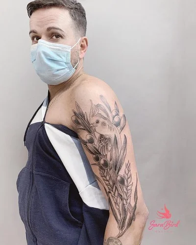 Sara Raquel tattoo 046