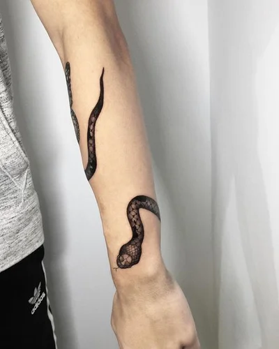 Sara Raquel tattoo 047