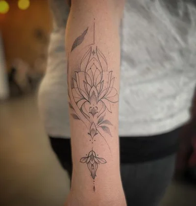 Sarah-Jane tattoo 007