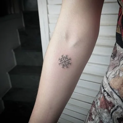 Sarah-Jane tattoo 027