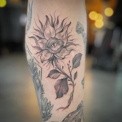 Sarah-Jane tattoo 034