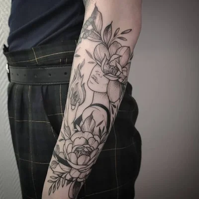 Sarah-Jane tattoo 047