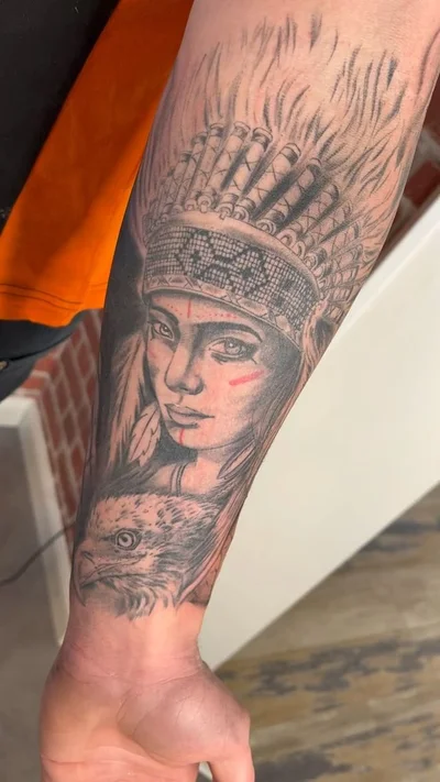 Sarah Stoeckel tattoo 020