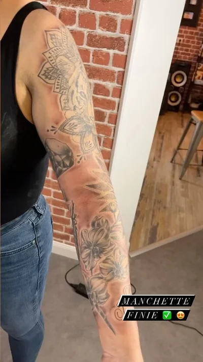 Sarah Stoeckel tattoo 031