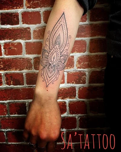 Sarah Stoeckel tattoo 034