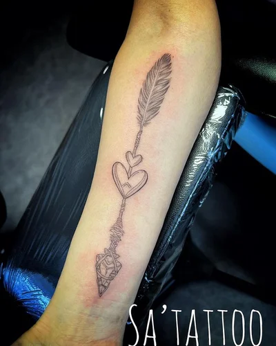 Sarah Stoeckel tattoo 041