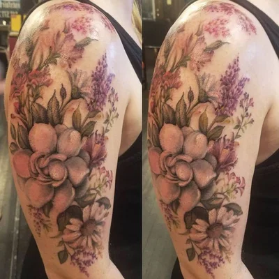 Sarah Spread tattoo 028