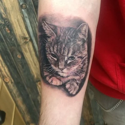 Sarah Kaufmann tattoo 009