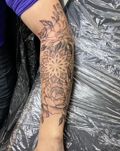 Sarah Kaufmann tattoo 016