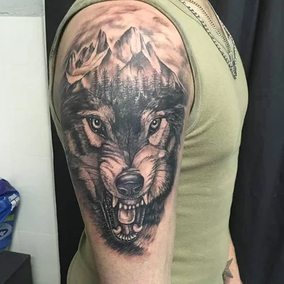 Sarah Kaufmann tattoo 038