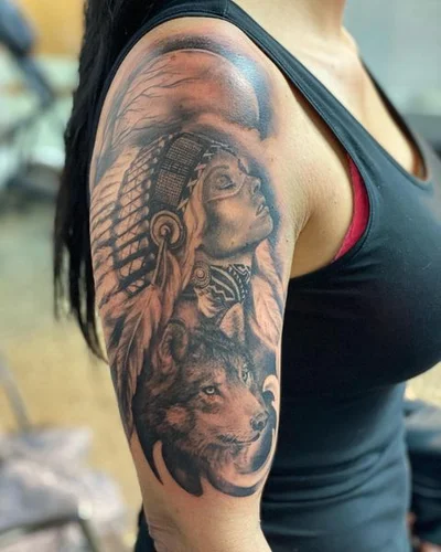 Sarah Kaufmann tattoo 041