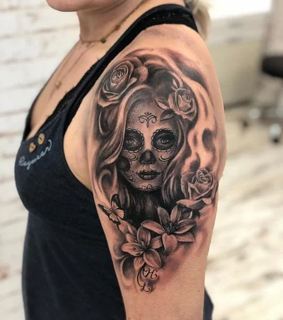 Sarah Kaufmann tattoo 044