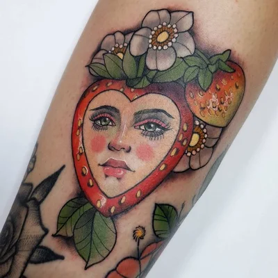 Sarah Amelia tattoo 021