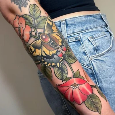 Sarah Amelia tattoo 022