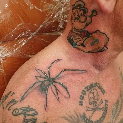 Sarah Bacon tattoo 018