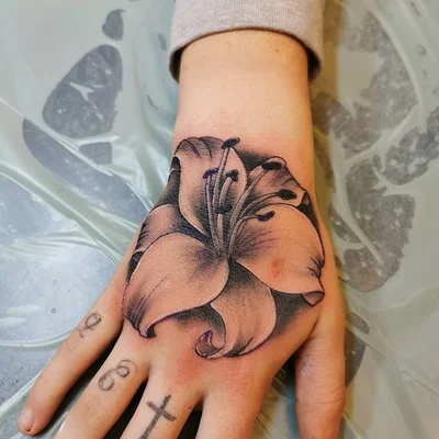 Sarah Bacon tattoo 026