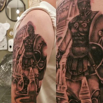 Sarah Bacon tattoo 029