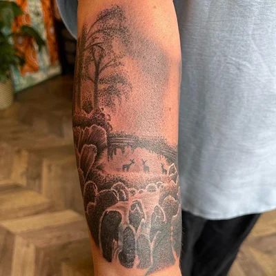 Sarah Bacon tattoo 031