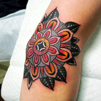 Sarah Keeley tattoo 036