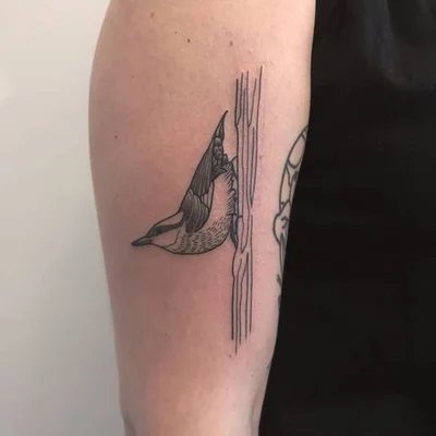 Sarah Alexander tattoo 007