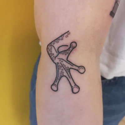 Sarah Alexander tattoo 012