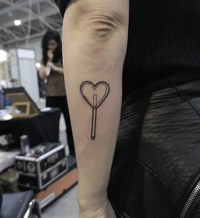 Sarah Alexander tattoo 019