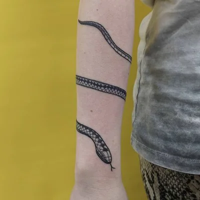 Sarah Alexander tattoo 026