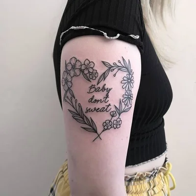 Sarah Alexander tattoo 032