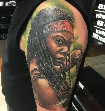 Sarah Miller tattoo 009