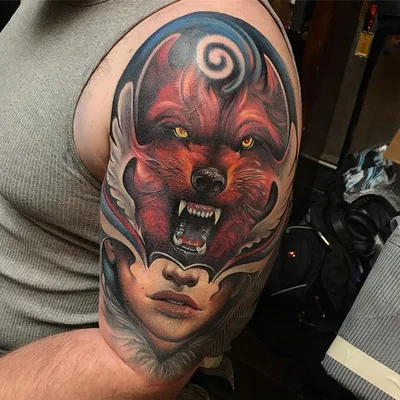 Sarah Miller tattoo 012
