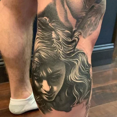 Sarah Miller tattoo 013