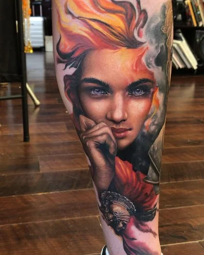 Sarah Miller tattoo 042