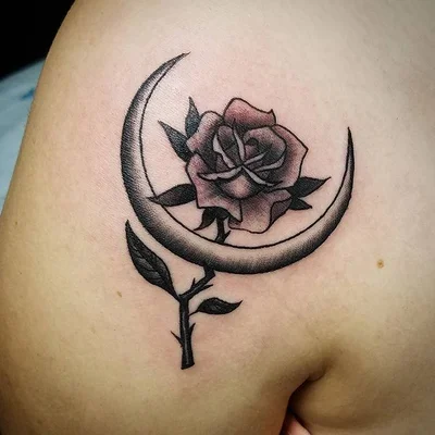Sarah Renee tattoo 030