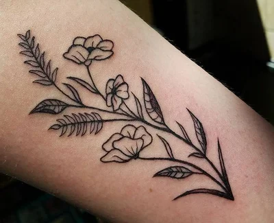 Sarah Renee tattoo 043