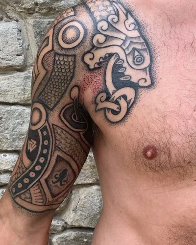 Sarah Swann tattoo 016