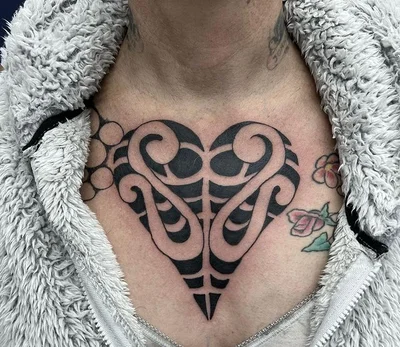 Sarah Swann tattoo 028